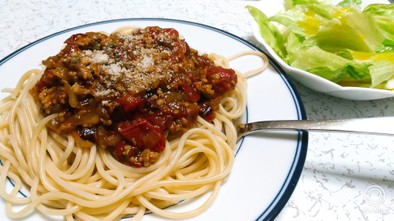 ミニトマトのボロネーゼ風スパゲティの写真