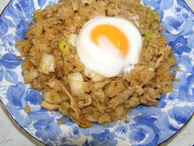 焼肉のたれで簡単!!チャーハン