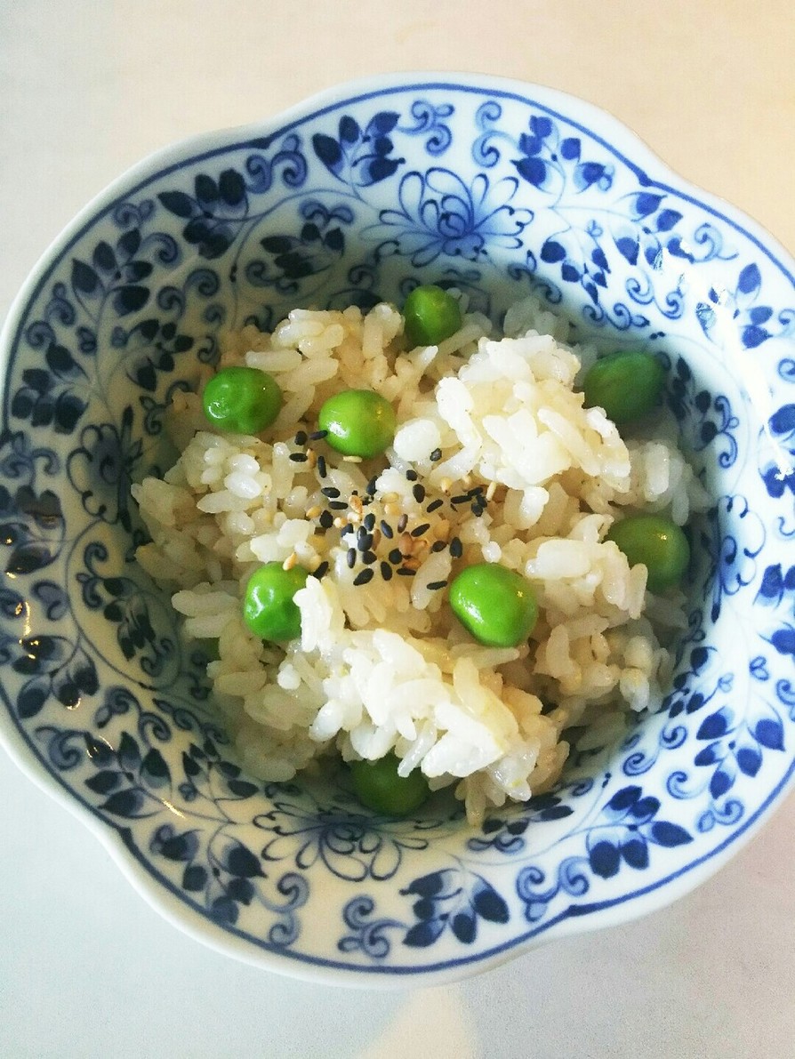 豆(グリーンピース)ご飯の画像