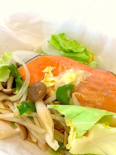 レンジ5分♫鮭と野菜ののつつみ焼きの写真