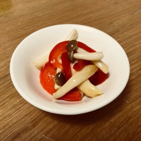 副菜☆しめじとパプリカのマリネ