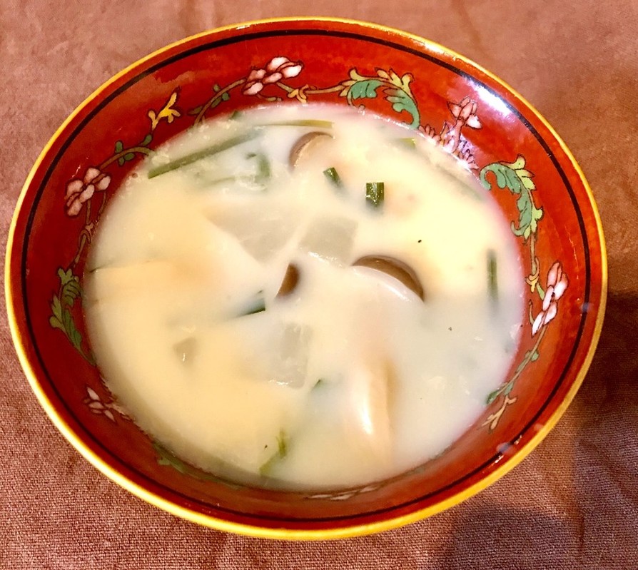 ニラの中華ミルクスープの画像