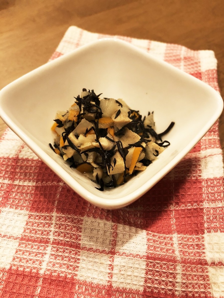 塩味シリーズ☆高野豆腐とひじきの煮物の画像