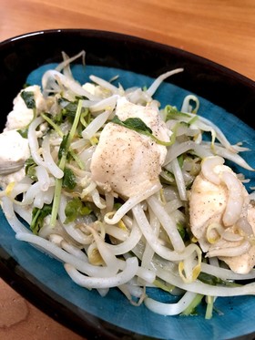 ササミともやしと豆苗蒸し 〜わさび醤油〜