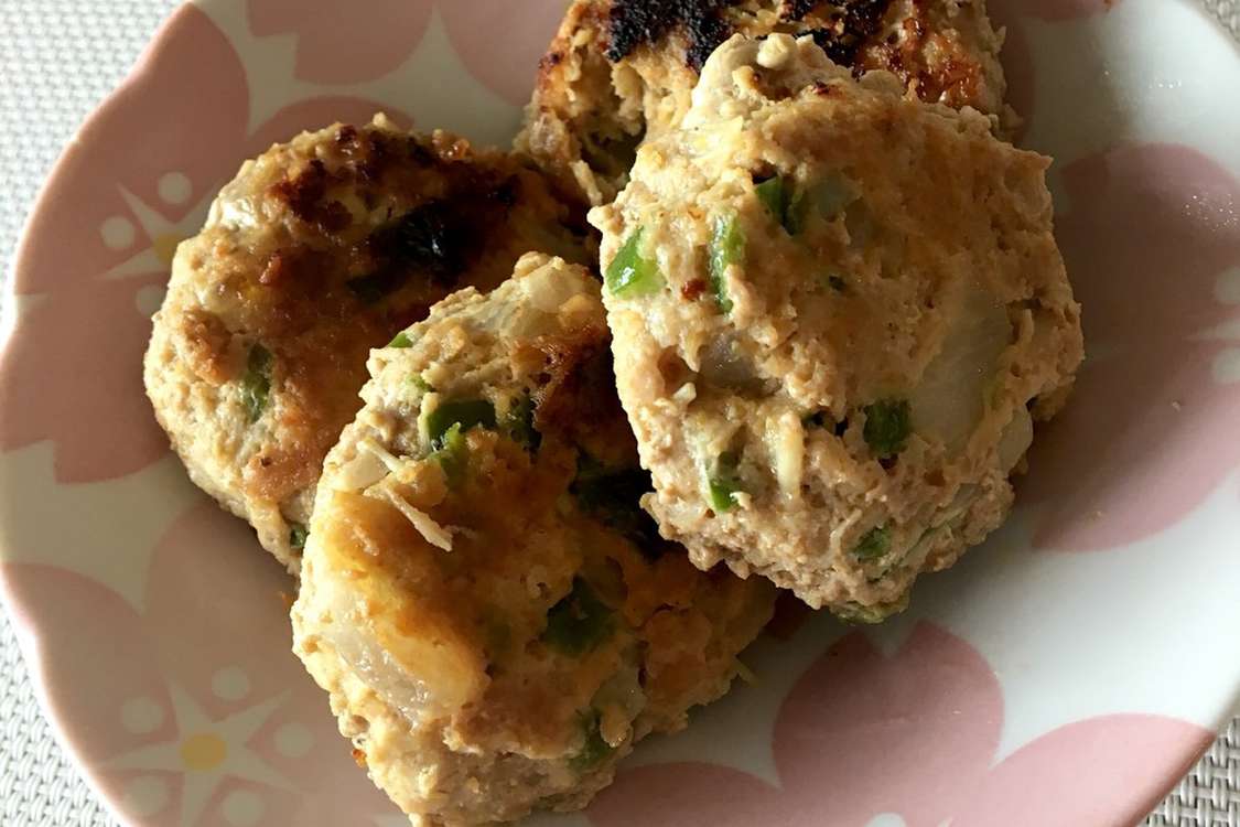 野菜嫌いの子供もぱくぱく ピーマンバーグ レシピ 作り方 By ゆーひろママ クックパッド 簡単おいしいみんなのレシピが378万品