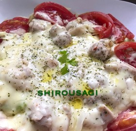チーズトロける鶏肉とキャベツのワイン蒸し