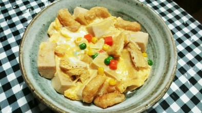高野豆腐とミックスベジタブルの卵どじ煮の写真