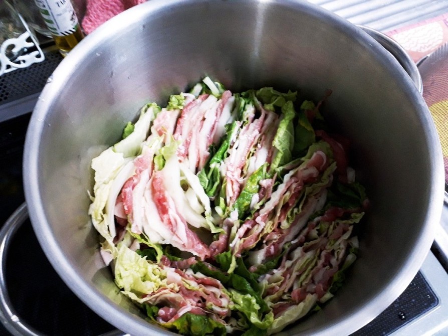 豚肉と白菜のミルフィーユすき焼きの画像