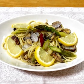 あさりとアスパラとレモンのさっぱりパスタ
