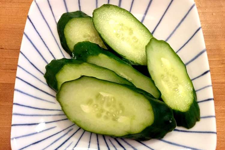 丼の付け合わせに さっぱりきゅうりの漬物 レシピ 作り方 By Snuffie クックパッド 簡単おいしいみんなのレシピが366万品