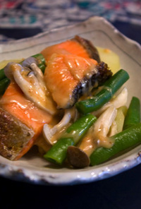 ゴマ薫る☆鮭＆ポテトの温野菜サラダ♪