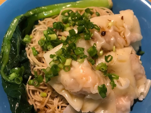 エビワンタンがプリプリの汁なし香港麺 レシピ 作り方 By Chisuke3 クックパッド 簡単おいしいみんなのレシピが356万品