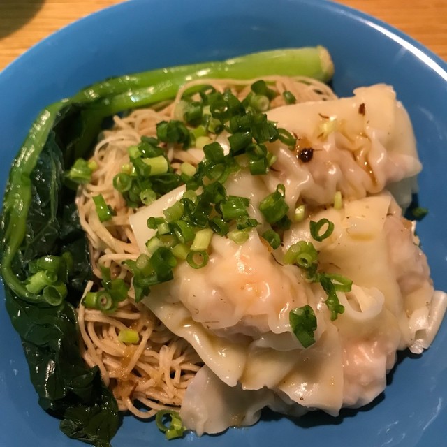 エビワンタンがプリプリの汁なし香港麺 レシピ 作り方 By Chisuke3 クックパッド 簡単おいしいみんなのレシピが362万品