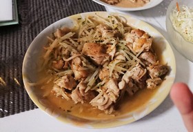 簡単♪鶏もも肉のもやし&ネギ塩ダレ炒め