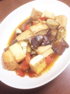 ナスとトマトと厚揚げの炒め物