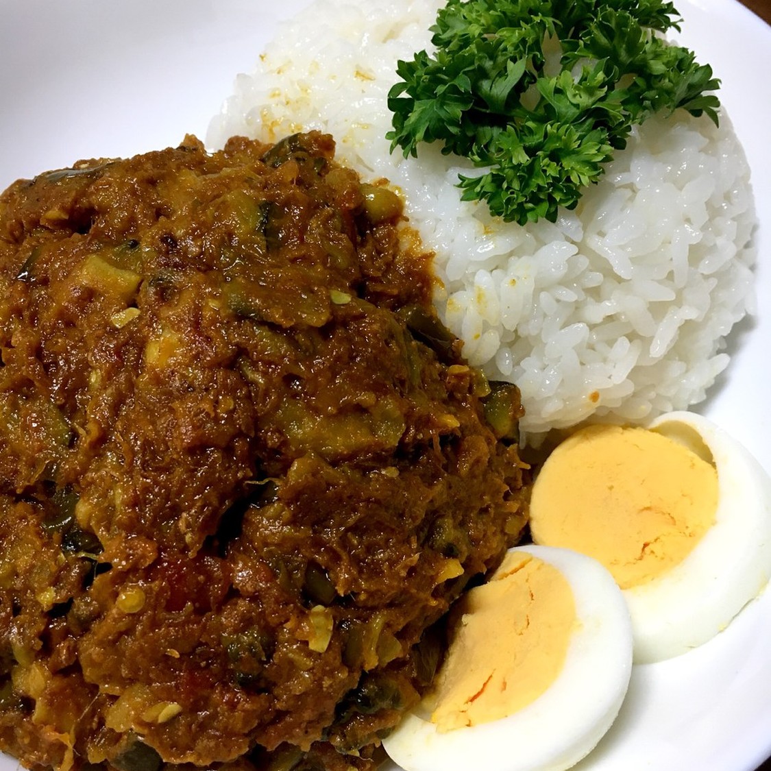 コンビーフと夏野菜のドライカレー☆彡