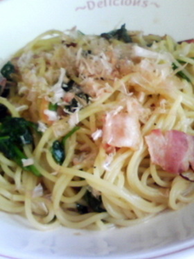 ベーコンとほうれん草の味ぽんスパゲティ