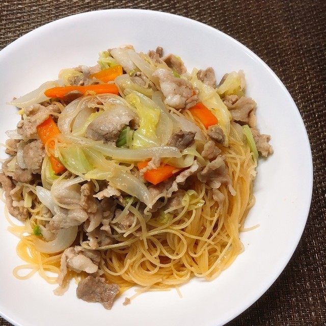 野菜たっぷり ケンミンの焼きビーフン レシピ 作り方 By 主夫のれしぴ クックパッド