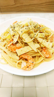 破竹と海老の白だしバター醤油パスタの写真