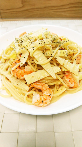 破竹と海老の白だしバター醤油パスタ