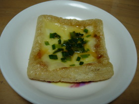 簡単☆油揚げのチーズ焼き