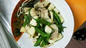 長芋と豚肉とししとうの炒め煮