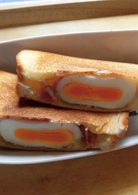 卵とチーズベーコンのホットサンド