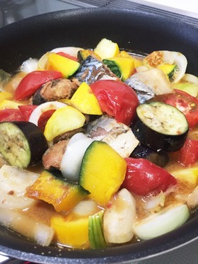鯖缶と夏野菜の煮物