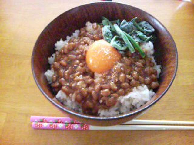 焼き肉のたれ 納豆ゴマ丼 レシピ 作り方 By Milkshan クックパッド