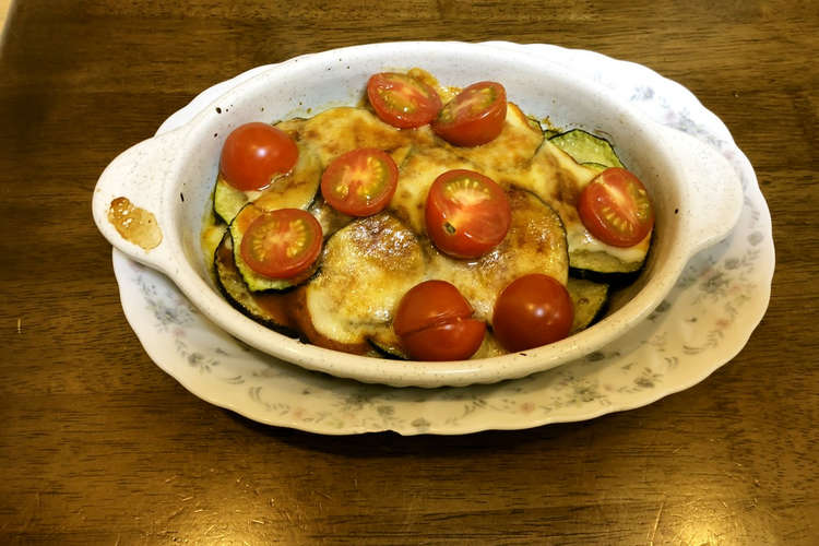 ピザ風 ズッキーニのオーブン焼き レシピ 作り方 By Tomoずキッチン クックパッド