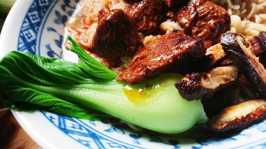 香港版出前一丁五香牛肉味の画像