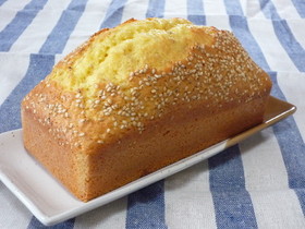 サラダ油で作る☆胡麻パウンドケーキ