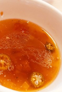 ボーンブロスのトマトスープ