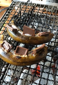 BBQ キャンプで 焼きチョコバナナ