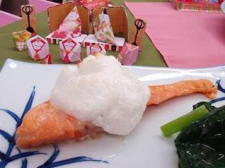 ひな祭り　鮭の白桃焼きの画像