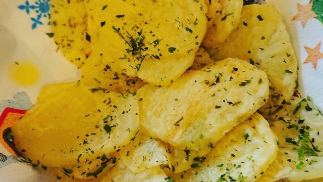 レンジポテトチップス レシピ 作り方 By よよよよちゃこ クックパッド 簡単おいしいみんなのレシピが351万品