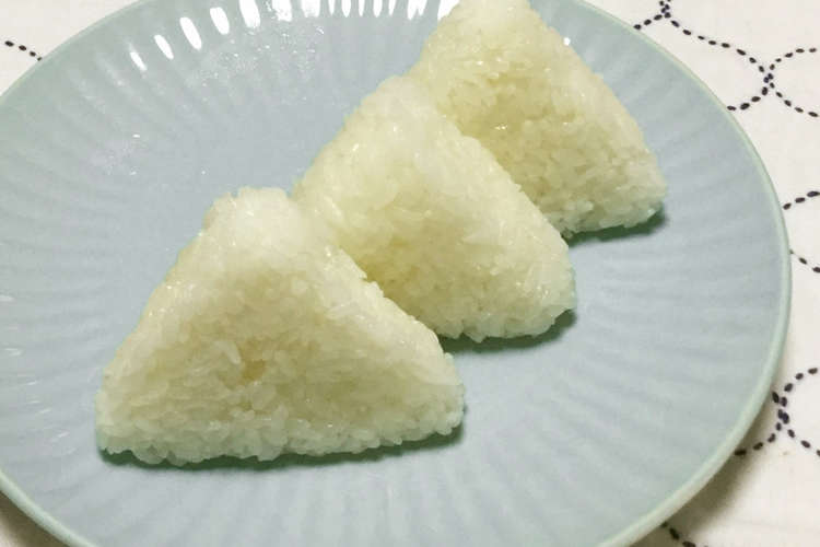 コンビニの様な キレイな三角おにぎり レシピ 作り方 By おはなすき クックパッド 簡単おいしいみんなのレシピが366万品
