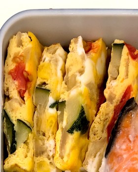夏野菜オムレツ風