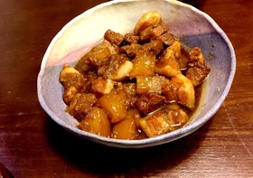やわらかトロトロ豚バラブロックと大根煮