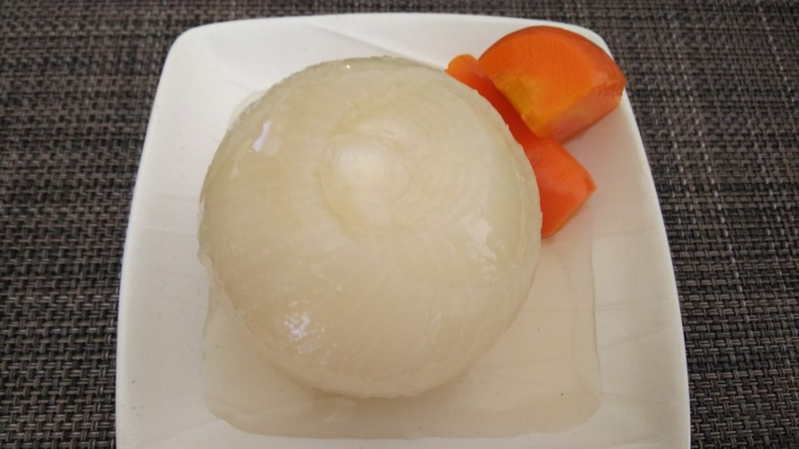 簡単冷製・丸ごと玉葱の白出汁煮の画像