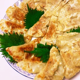 鯖缶と豆腐でヘルシー餃子