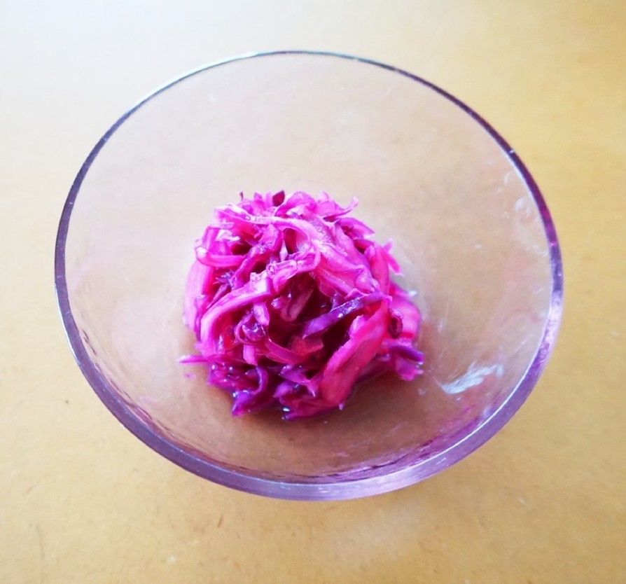 紫キャベツと梅ジュースの簡単サラダの画像
