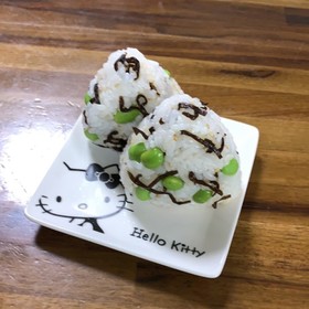 枝豆おにぎり٩(๑❛ᴗ❛๑)۶
