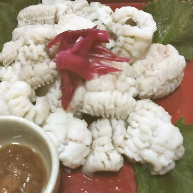 鱧の湯引きを梅肉で レシピ 作り方 By たーぼのはは クックパッド 簡単おいしいみんなのレシピが361万品