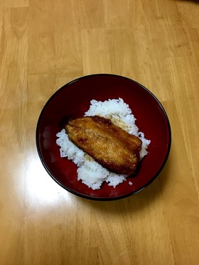 大人の給食☆あじのかば焼き丼