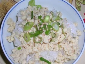 高野豆腐でそぼろご飯