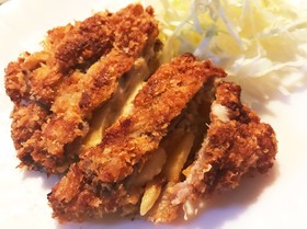 豚の肩ロース肉の重ね揚げ