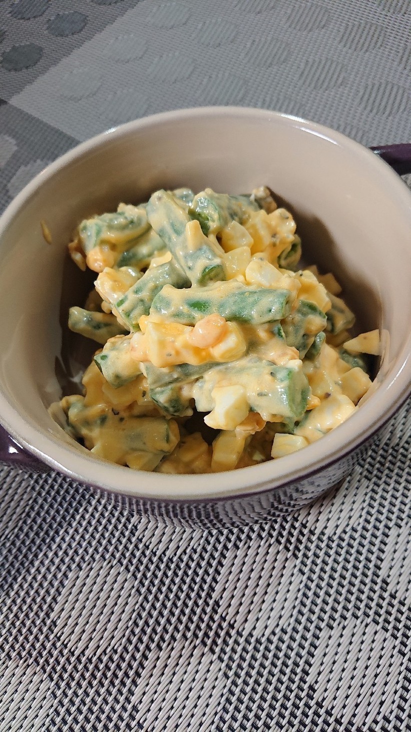 いんげん豆と卵とクリームチーズのサラダの画像