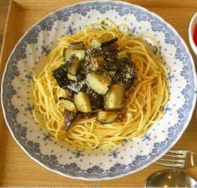 ナスのミートパスタ