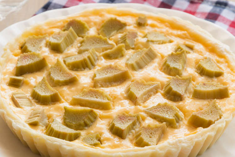 ルバーブのカスタードクリームパイ レシピ 作り方 By 農pro クックパッド 簡単おいしいみんなのレシピが349万品